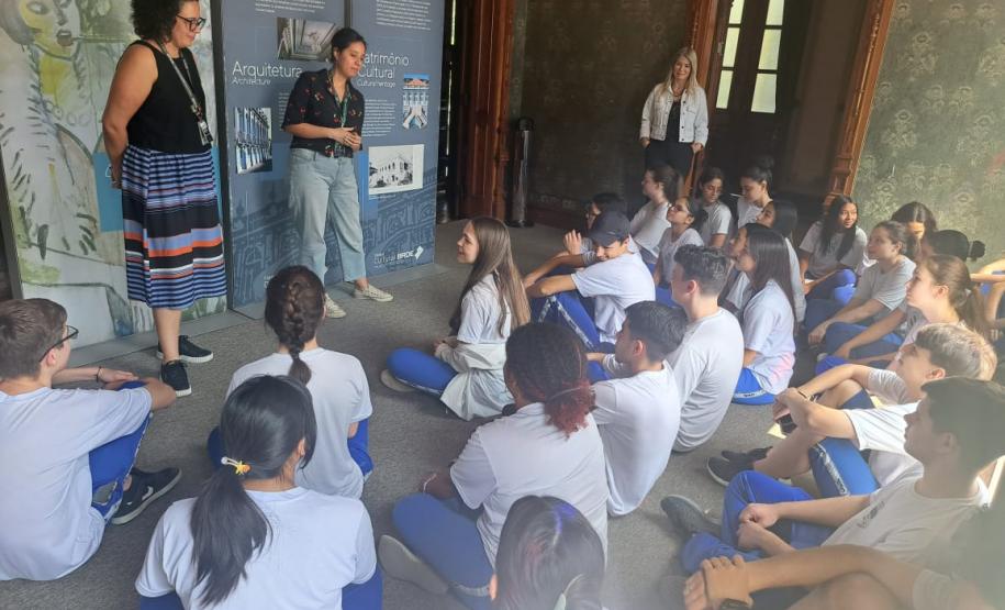 exposicao_escolinha_de_arte_palacete_dos_leoes_2024