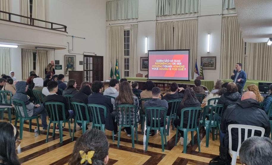 dialogos_sobre_masculinidades_noturno