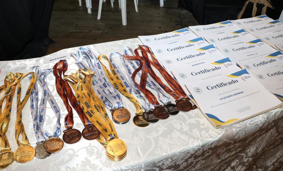 premiacao_Jogos_Escolares_do_Parana_com_Ronan_Cordeiro