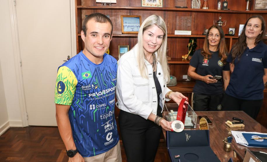 premiacao_Jogos_Escolares_do_Parana_com_Ronan_Cordeiro