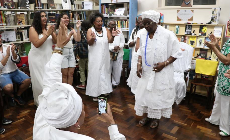 espaco_de_educacao_para_relacoes_etnico-raciais_doutora_Dalzira_Maria_Aparecida_Iyagunã