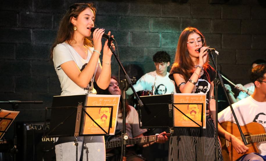 recital_escolinha_de_arte_80_anos_paulo_leminski_out2024