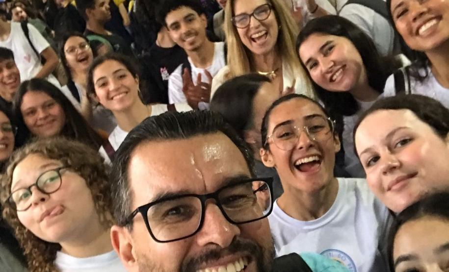 ensino_medio_visita_feira_de_profissoes_2024