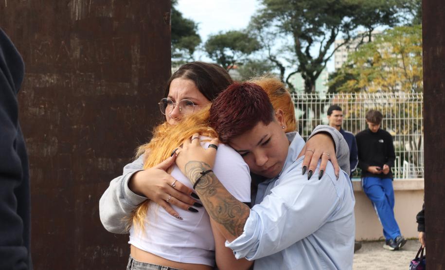 Encontro no pátio do CEP de homenagem a Heloisa_Riske