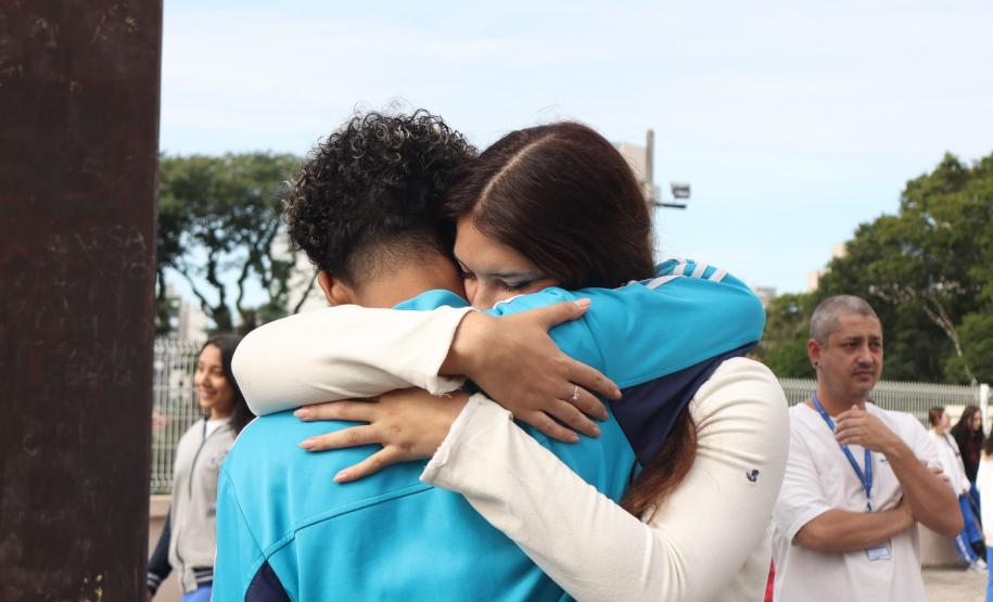 Encontro no pátio do CEP de homenagem a Heloisa_Riske