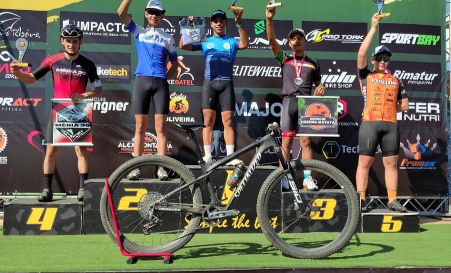 estudantes atletas do CEP