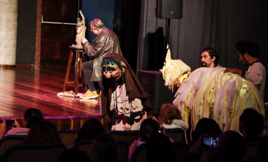 Apresentações da Escolinha de Arte no Canal da Música