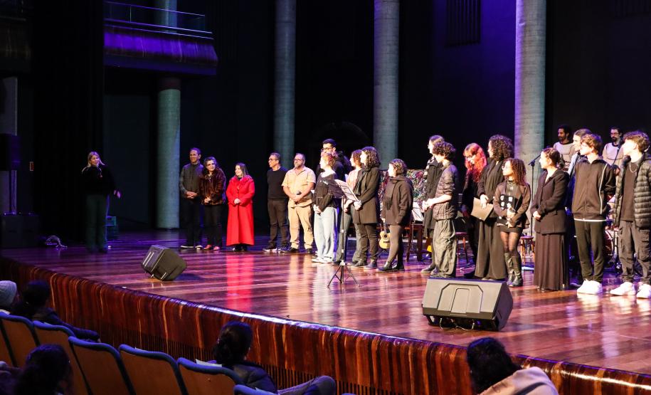 Apresentações da Escolinha de Arte no Canal da Música