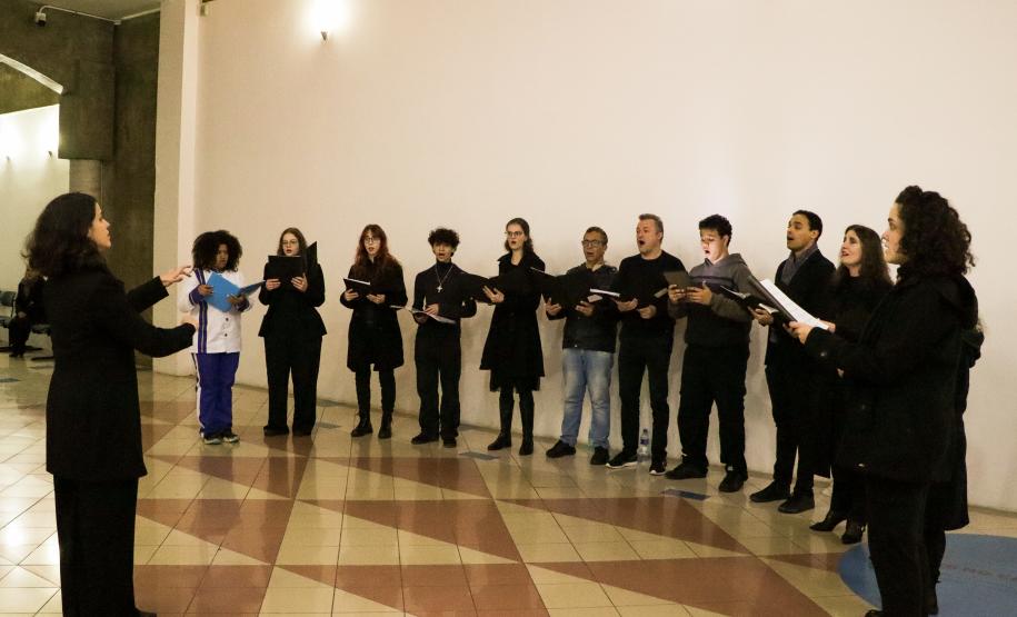 Apresentações da Escolinha de Arte no Canal da Música