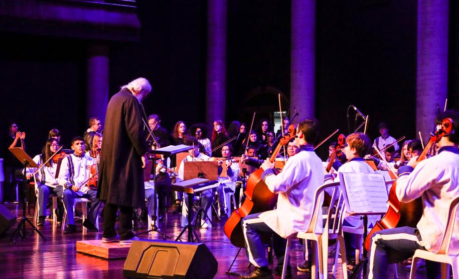 Apresentações da Escolinha de Arte no Canal da Música
