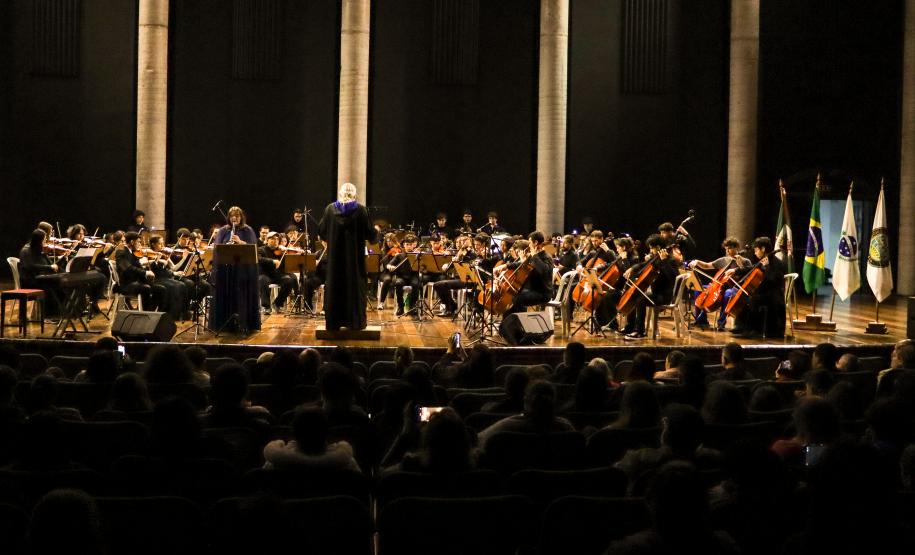 Apresentações da Escolinha de Arte no Canal da Música