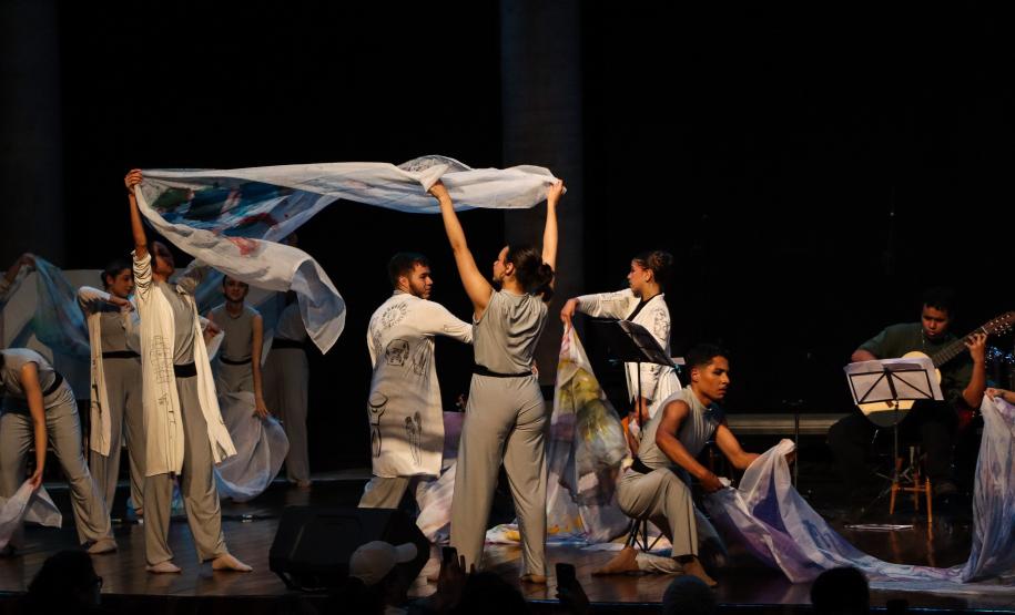 Apresentações da Escolinha de Arte no Canal da Música