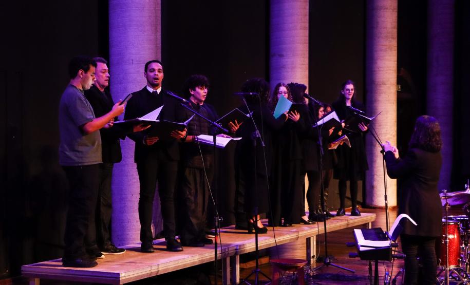 Apresentações da Escolinha de Arte no Canal da Música