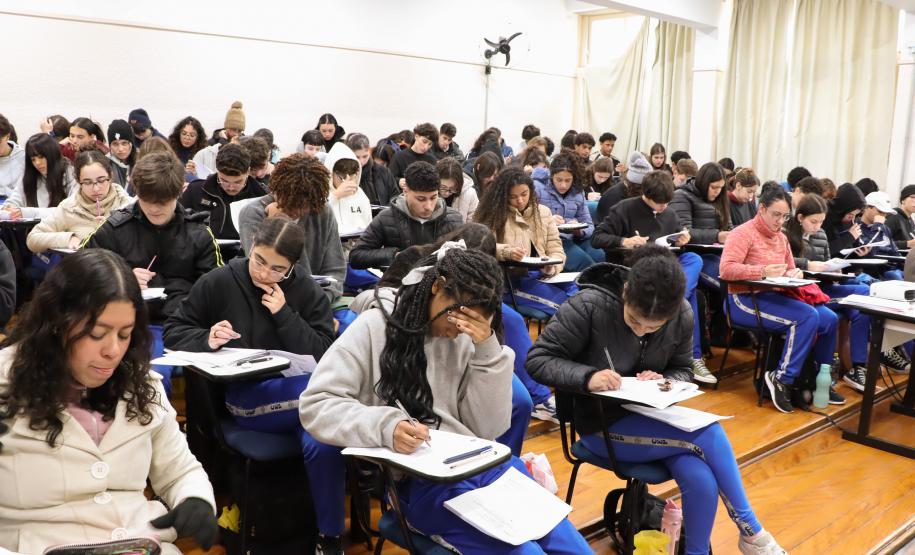 Estudantes do Curcep fazem simulado