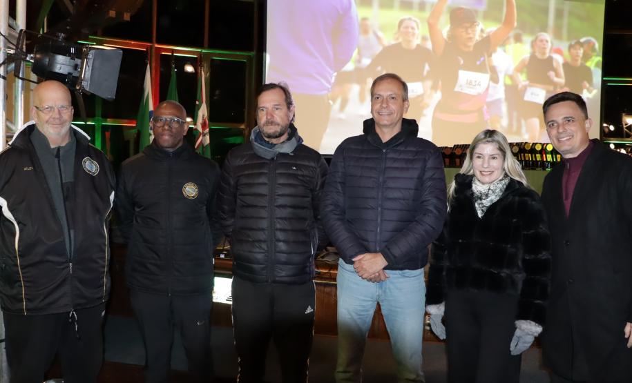 Equipes do CEP premiadas em evento da Prefeitura de Curitiba