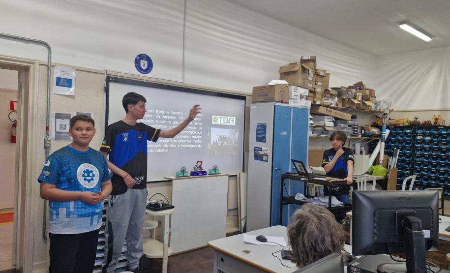 Estudantes atuais e do passado