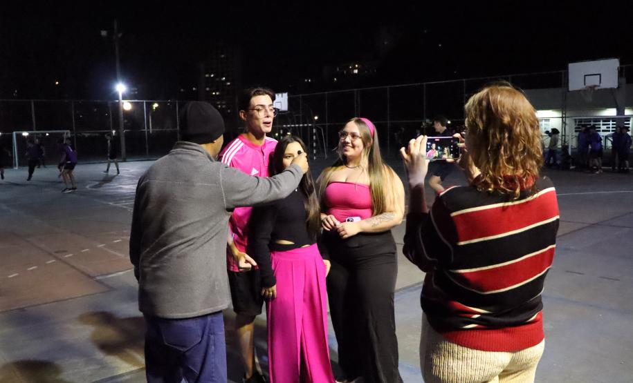 Estudantes no Interclasse de futsal