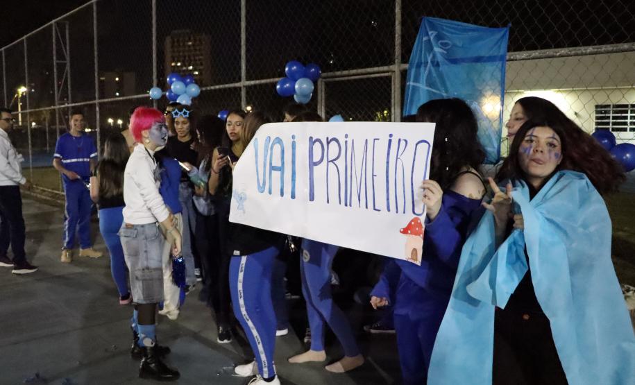 Estudantes no Interclasse de futsal