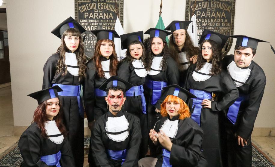 Cerimônia de outorga de grau da educação profissional subsequente