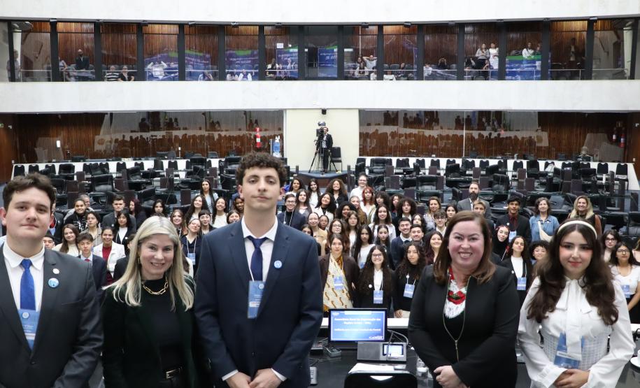 Estudantes do CEPMun