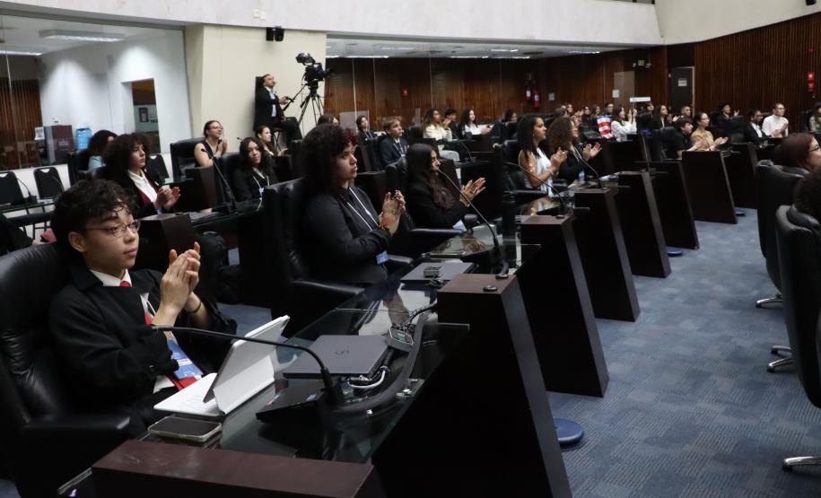 Estudantes do CEPMun