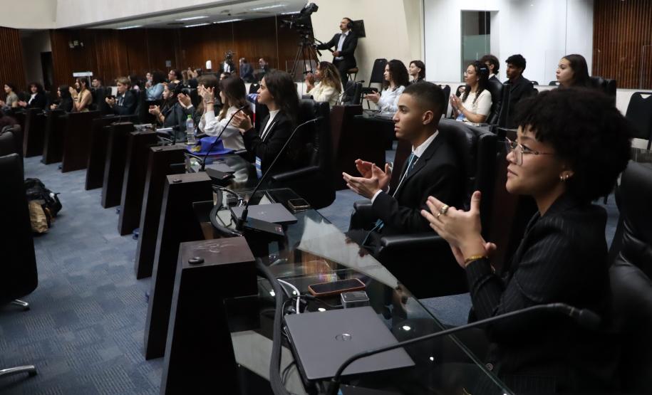 Estudantes do CEPMun