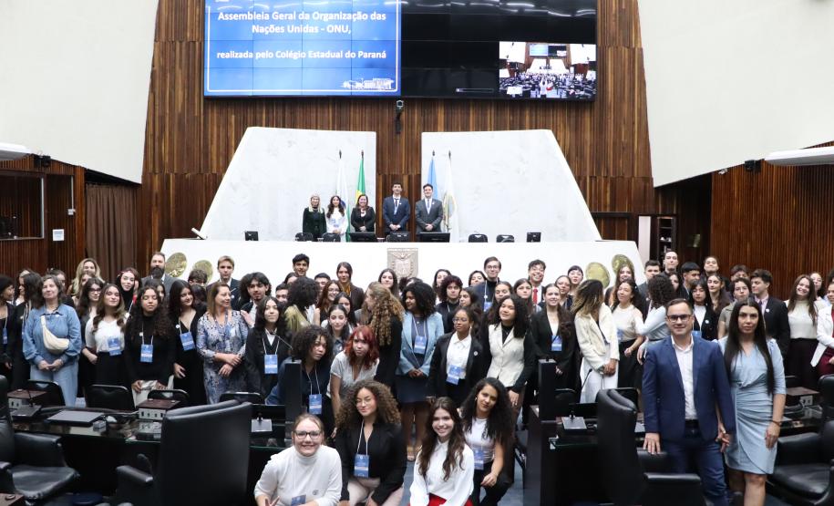 Estudantes do CEPMun