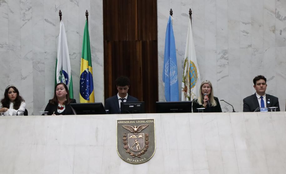 Estudantes do CEPMun