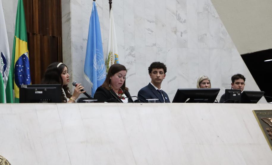 Estudantes do CEPMun