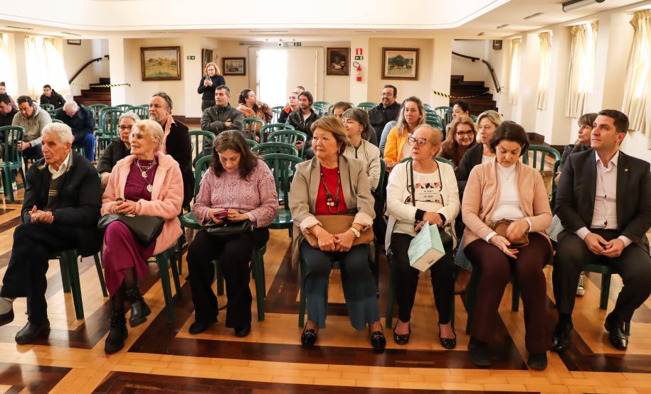 Sessão de exibição do documentário sobre Seu Dante