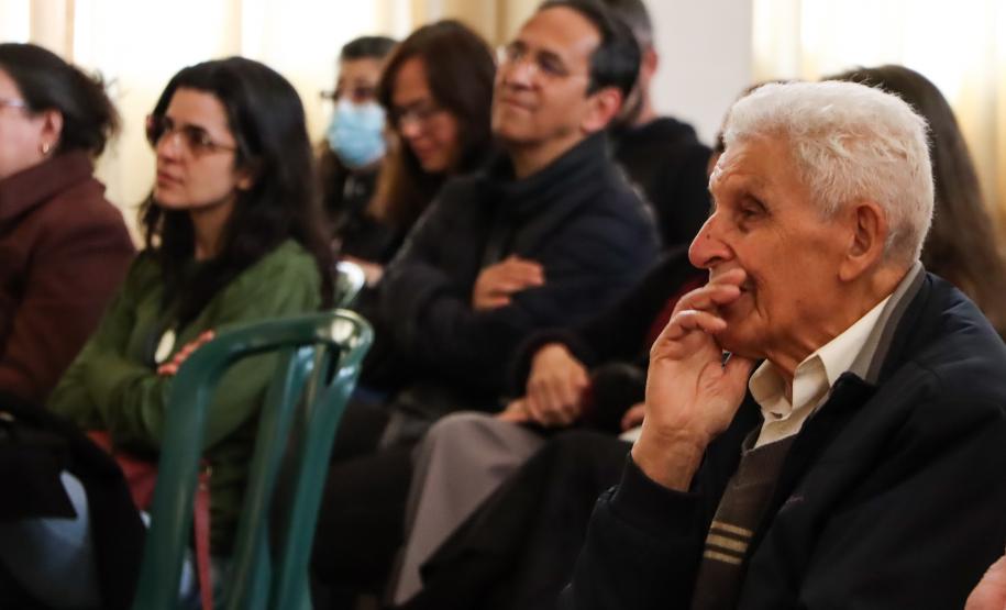 Sessão de exibição do documentário sobre Seu Dante