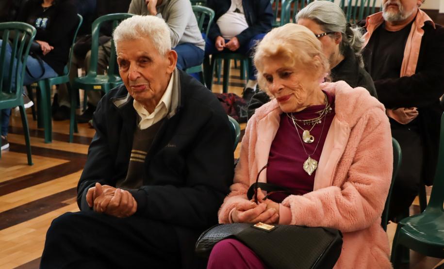 Sessão de exibição do documentário sobre Seu Dante