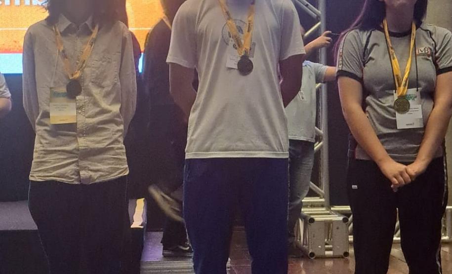 Premiação de estudantes medalhistas da Olimpíada de Matemática das Escolas Estaduais do Paraná