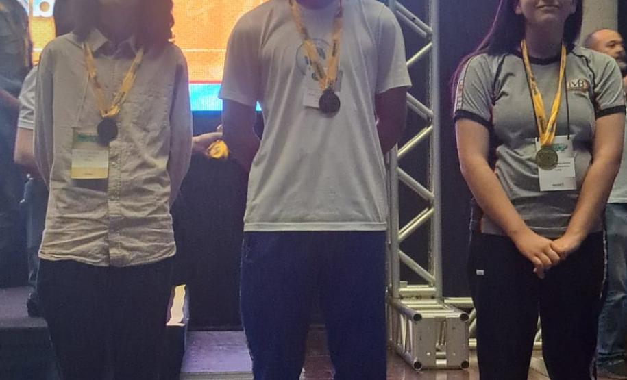 Premiação de estudantes medalhistas da Olimpíada de Matemática das Escolas Estaduais do Paraná