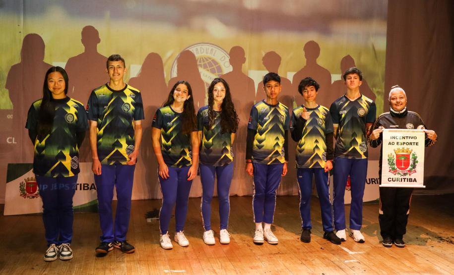 Estudantes atletas recebem premiação