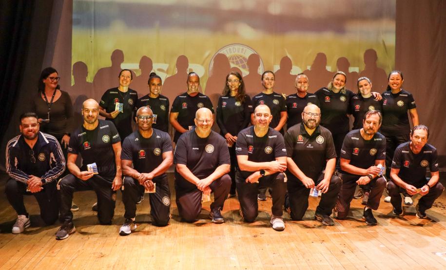 Estudantes atletas recebem premiação