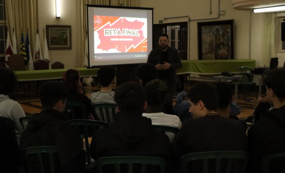 Bate-papo sobre a reta final para os terceirões