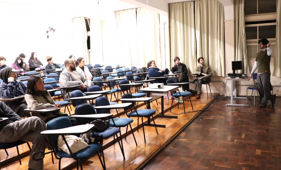 Atividades do Técnico em Teatro e do Técnico em Produção de Áudio e Vídeo