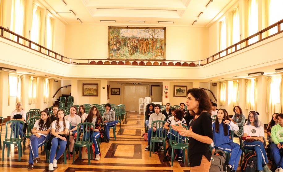 roda de conversa do centro de memória