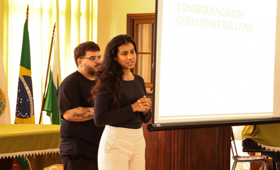 Palestra sobre bullying e cyberbullying