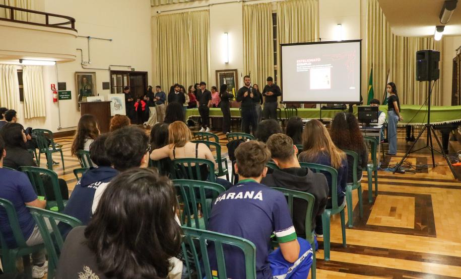 Palestras a turmas do ensino médio noturno