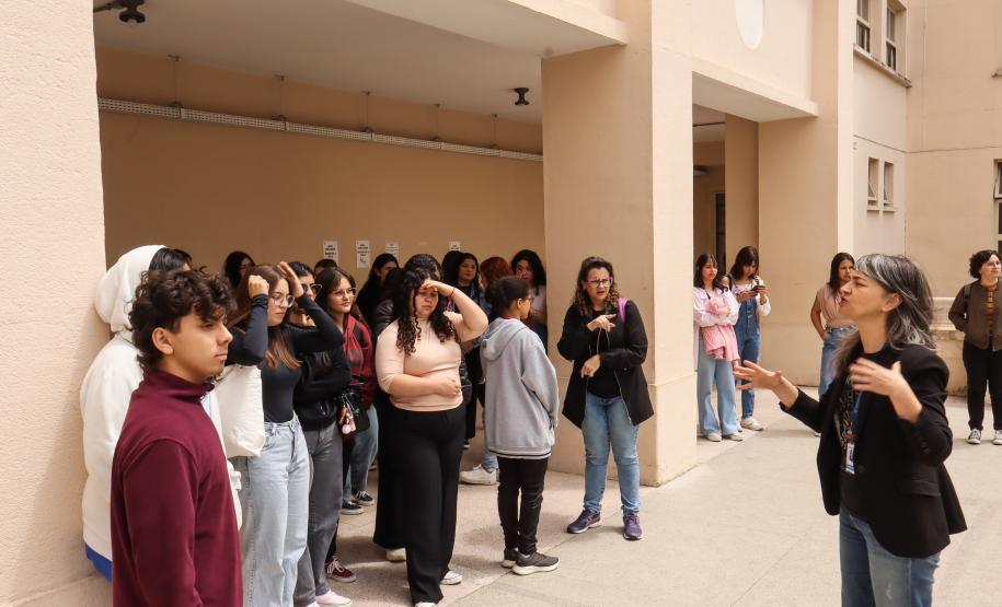 Estudantes de Pedagogia da Unespar visitam CEP