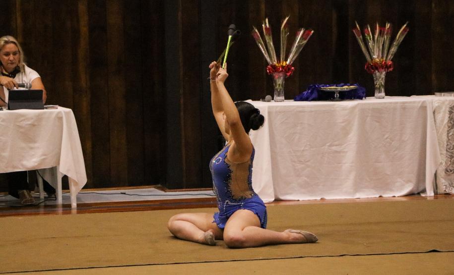 Ginastas do CEP na apresentação do Ginástica de Gala