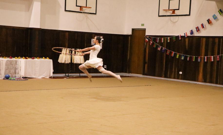 Ginastas do CEP na apresentação do Ginástica de Gala