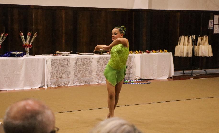 Ginastas do CEP na apresentação do Ginástica de Gala