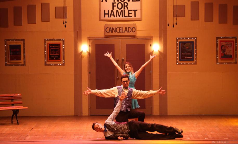 De 22 de maio a 3 de junho, o Modulado de Teatro Musical do Colégio Estadual do Paraná abre inscrições para novos integrantes ao bienal 2019-2020.