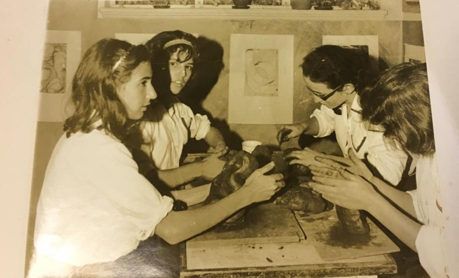 acervo 2 Os estudantes de restauração estão montando um livro que vai resgatar a história da Escolinha de Arte do Colégio Estadual do Paraná (CEP), fundada em e de junho de 1957.