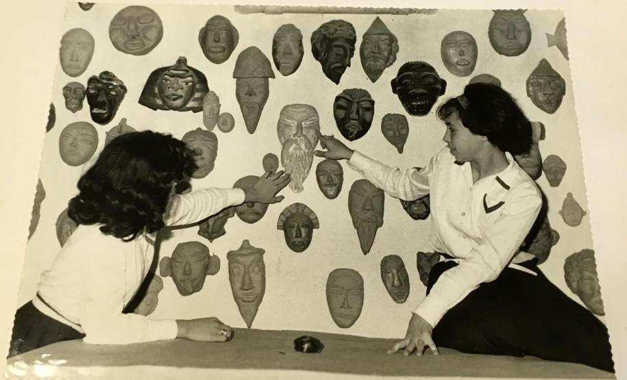 acervo 3 Os estudantes de restauração estão montando um livro que vai resgatar a história da Escolinha de Arte do Colégio Estadual do Paraná (CEP), fundada em e de junho de 1957.