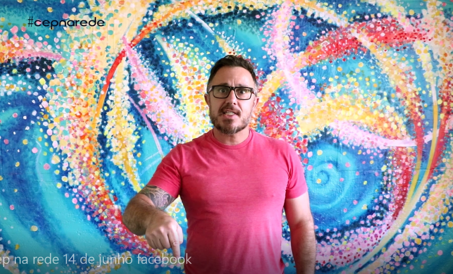 Estudantes, professores e funcionários do CEP se reúnem com amigos e convidados para celebrar os 60 anos da #BandaSinfônicadoCep e os 62 anos da #EscolinhadeArte. Veja também quais as cidades do interior do Estado onde o #Dancep vai se apresentar com o espetáculo "Guido Viaro - Entre Flores e Cores". Apresentação: Zac Lucatelli