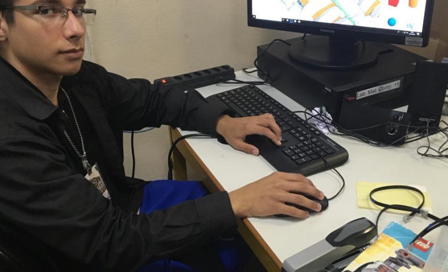 Robótica 5 Em oficinas de robótica, estudantes criam protótipos inteligentes